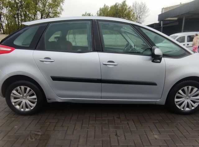 Серый Ситроен С4 Пикассо, объемом двигателя 1.6 л и пробегом 302 тыс. км за 4800 $, фото 14 на Automoto.ua