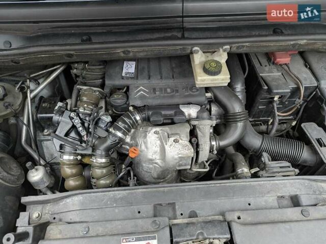 Сірий Сітроен С4 Пікассо, об'ємом двигуна 1.6 л та пробігом 123 тис. км за 5200 $, фото 5 на Automoto.ua