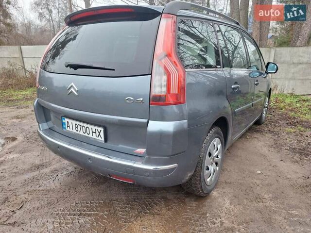 Серый Ситроен С4 Пикассо, объемом двигателя 2 л и пробегом 285 тыс. км за 5900 $, фото 3 на Automoto.ua