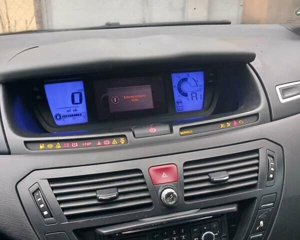 Серый Ситроен С4 Пикассо, объемом двигателя 0 л и пробегом 283 тыс. км за 4900 $, фото 3 на Automoto.ua