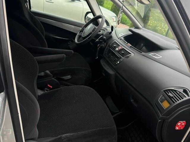 Серый Ситроен С4 Пикассо, объемом двигателя 1.6 л и пробегом 285 тыс. км за 4000 $, фото 5 на Automoto.ua