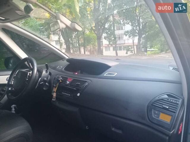 Сірий Сітроен С4 Пікассо, об'ємом двигуна 1.6 л та пробігом 240 тис. км за 5500 $, фото 4 на Automoto.ua