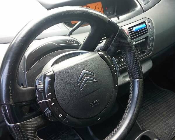 Серый Ситроен С4 Пикассо, объемом двигателя 1.6 л и пробегом 255 тыс. км за 4700 $, фото 13 на Automoto.ua