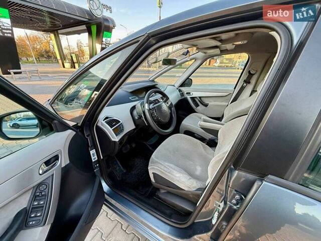 Сірий Сітроен С4 Пікассо, об'ємом двигуна 1.56 л та пробігом 276 тис. км за 5400 $, фото 25 на Automoto.ua