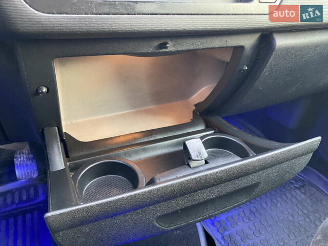 Серый Ситроен С4 Пикассо, объемом двигателя 1.56 л и пробегом 285 тыс. км за 5700 $, фото 26 на Automoto.ua