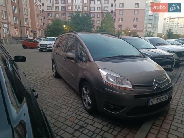 Серый Ситроен С4 Пикассо, объемом двигателя 0 л и пробегом 240 тыс. км за 6000 $, фото 9 на Automoto.ua