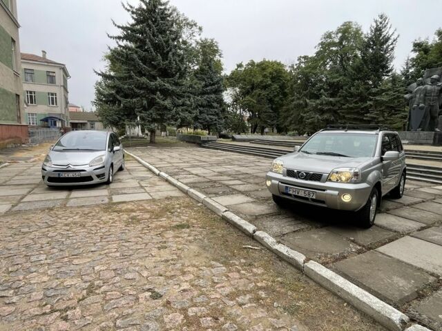 Сірий Сітроен С4 Пікассо, об'ємом двигуна 1.6 л та пробігом 300 тис. км за 2799 $, фото 23 на Automoto.ua