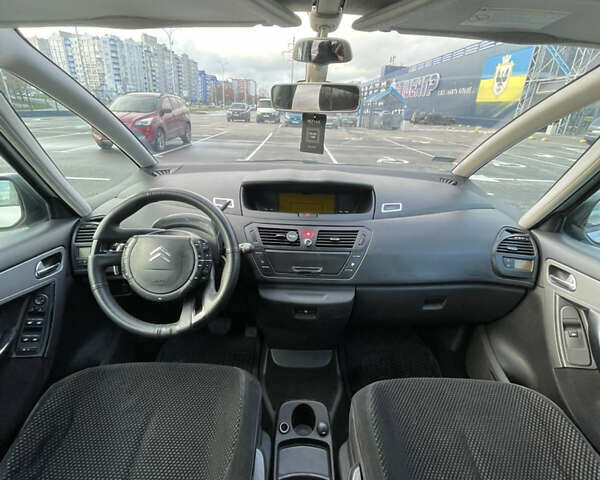 Серый Ситроен С4 Пикассо, объемом двигателя 1.56 л и пробегом 218 тыс. км за 4999 $, фото 9 на Automoto.ua