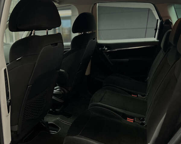 Серый Ситроен С4 Пикассо, объемом двигателя 1.56 л и пробегом 267 тыс. км за 5900 $, фото 18 на Automoto.ua