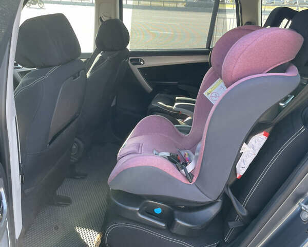 Серый Ситроен С4 Пикассо, объемом двигателя 1.56 л и пробегом 309 тыс. км за 5900 $, фото 14 на Automoto.ua