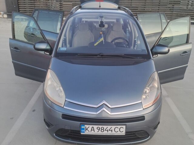 Серый Ситроен С4 Пикассо, объемом двигателя 1.6 л и пробегом 334 тыс. км за 5000 $, фото 22 на Automoto.ua