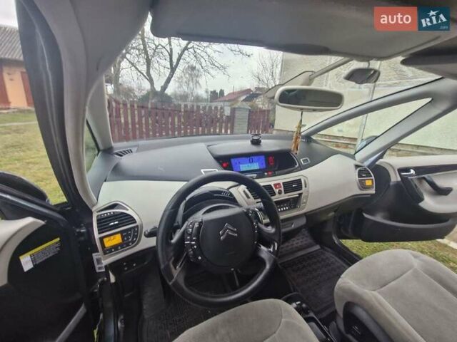 Серый Ситроен С4 Пикассо, объемом двигателя 2 л и пробегом 281 тыс. км за 5100 $, фото 9 на Automoto.ua