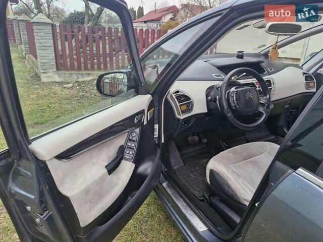 Серый Ситроен С4 Пикассо, объемом двигателя 2 л и пробегом 281 тыс. км за 5100 $, фото 12 на Automoto.ua