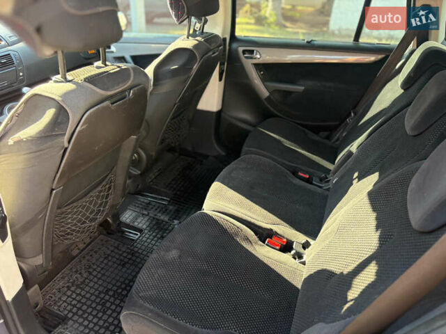 Сірий Сітроен С4 Пікассо, об'ємом двигуна 1.56 л та пробігом 242 тис. км за 5500 $, фото 15 на Automoto.ua