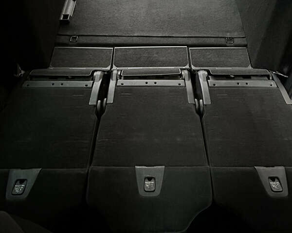 Серый Ситроен С4 Пикассо, объемом двигателя 1.56 л и пробегом 267 тыс. км за 5900 $, фото 20 на Automoto.ua