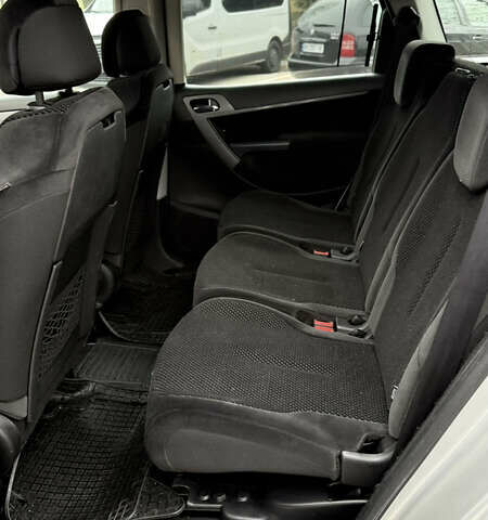 Серый Ситроен С4 Пикассо, объемом двигателя 1.56 л и пробегом 187 тыс. км за 4900 $, фото 16 на Automoto.ua