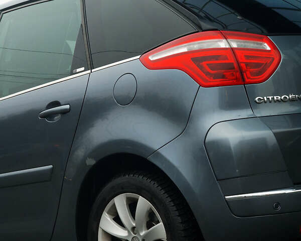 Серый Ситроен С4 Пикассо, объемом двигателя 1.56 л и пробегом 267 тыс. км за 5900 $, фото 6 на Automoto.ua