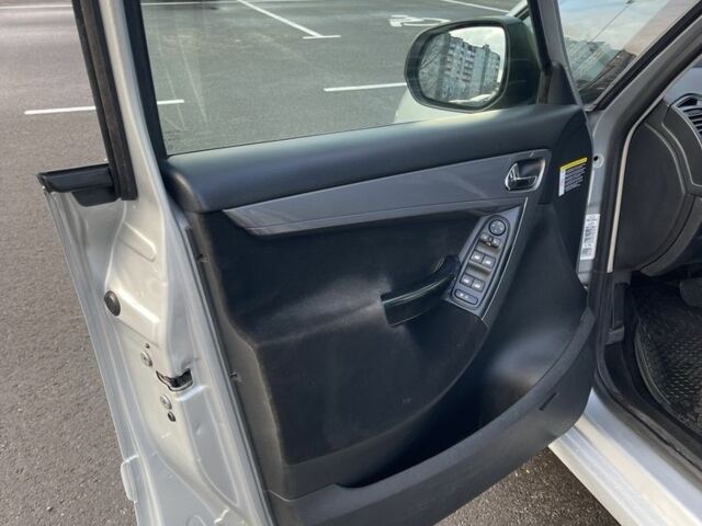 Серый Ситроен С4 Пикассо, объемом двигателя 1.6 л и пробегом 218 тыс. км за 4999 $, фото 11 на Automoto.ua