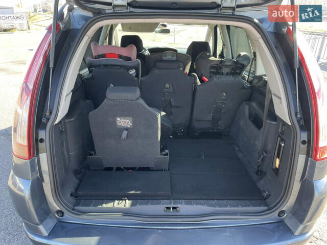 Серый Ситроен С4 Пикассо, объемом двигателя 1.56 л и пробегом 309 тыс. км за 5900 $, фото 17 на Automoto.ua