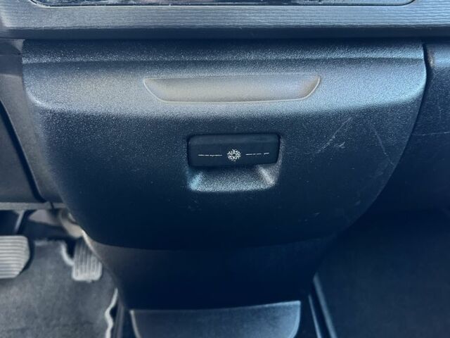 Серый Ситроен С4 Пикассо, объемом двигателя 1.6 л и пробегом 340 тыс. км за 2650 $, фото 15 на Automoto.ua