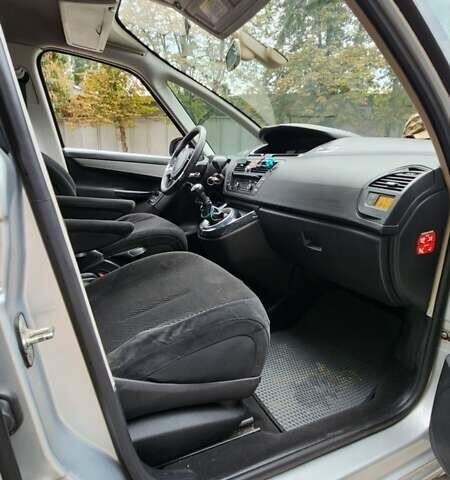 Сірий Сітроен С4 Пікассо, об'ємом двигуна 1.56 л та пробігом 270 тис. км за 5400 $, фото 10 на Automoto.ua