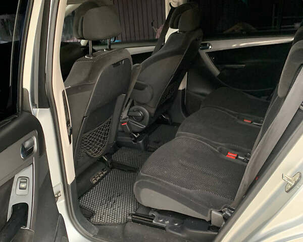 Сірий Сітроен С4 Пікассо, об'ємом двигуна 1.6 л та пробігом 300 тис. км за 5700 $, фото 12 на Automoto.ua