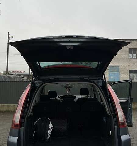 Серый Ситроен С4 Пикассо, объемом двигателя 2 л и пробегом 387 тыс. км за 6200 $, фото 1 на Automoto.ua