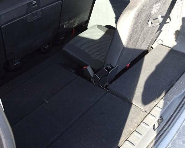 Серый Ситроен С4 Пикассо, объемом двигателя 1.75 л и пробегом 250 тыс. км за 5500 $, фото 10 на Automoto.ua