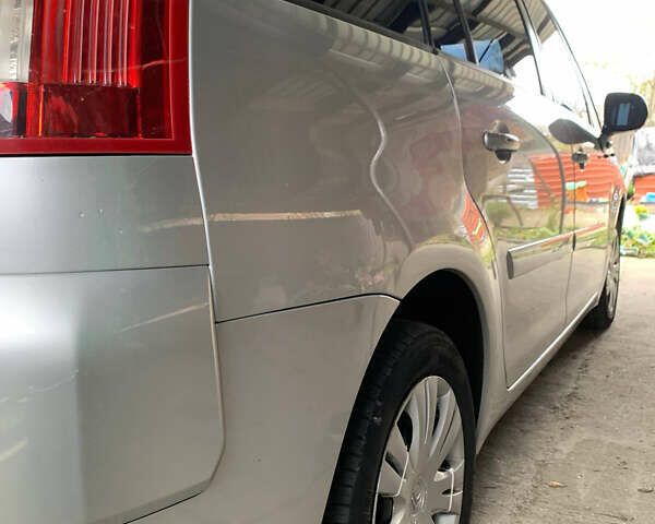 Сірий Сітроен С4 Пікассо, об'ємом двигуна 1.6 л та пробігом 300 тис. км за 5700 $, фото 6 на Automoto.ua