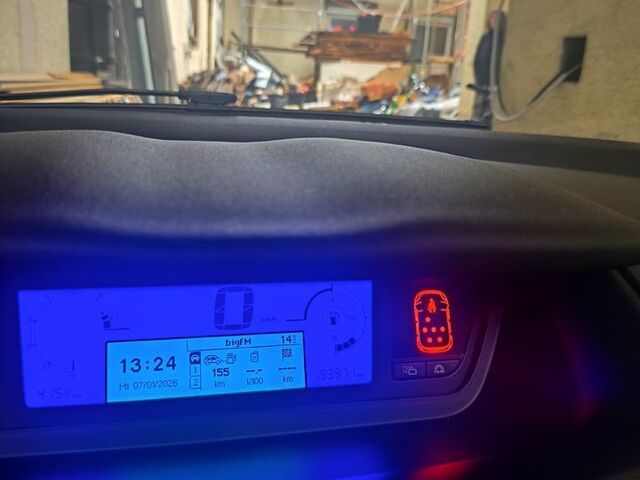 Серый Ситроен С4 Пикассо, объемом двигателя 1.6 л и пробегом 193 тыс. км за 4700 $, фото 2 на Automoto.ua