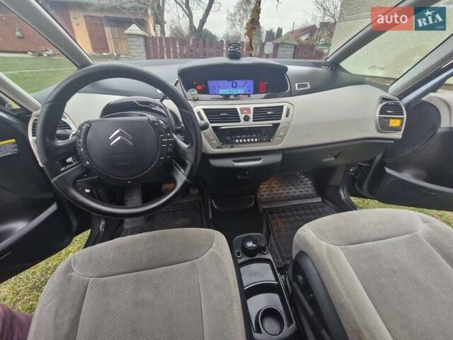 Серый Ситроен С4 Пикассо, объемом двигателя 2 л и пробегом 281 тыс. км за 5100 $, фото 13 на Automoto.ua