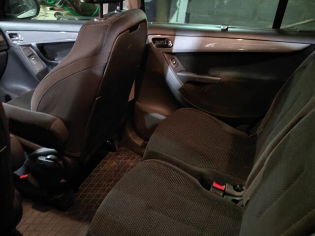 Серый Ситроен С4 Пикассо, объемом двигателя 1.6 л и пробегом 292 тыс. км за 5500 $, фото 6 на Automoto.ua