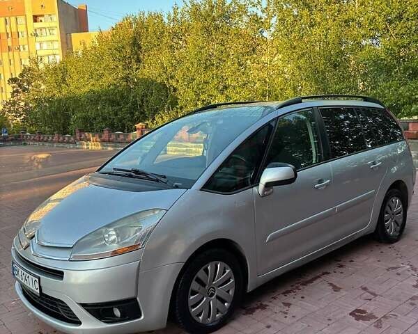 Серый Ситроен С4 Пикассо, объемом двигателя 1.56 л и пробегом 268 тыс. км за 5400 $, фото 5 на Automoto.ua