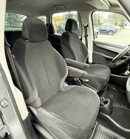 Серый Ситроен С4 Пикассо, объемом двигателя 1.56 л и пробегом 187 тыс. км за 4900 $, фото 11 на Automoto.ua