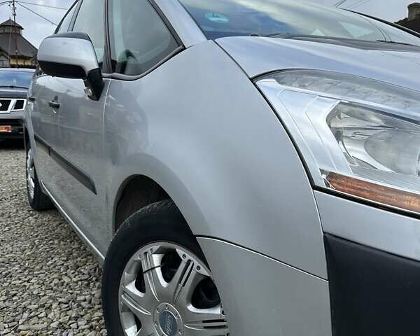 Сірий Сітроен С4 Пікассо, об'ємом двигуна 1.56 л та пробігом 195 тис. км за 4690 $, фото 3 на Automoto.ua