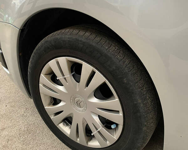 Сірий Сітроен С4 Пікассо, об'ємом двигуна 1.6 л та пробігом 300 тис. км за 5700 $, фото 28 на Automoto.ua