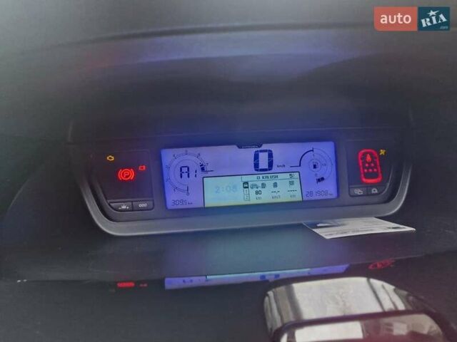 Серый Ситроен С4 Пикассо, объемом двигателя 2 л и пробегом 281 тыс. км за 5100 $, фото 11 на Automoto.ua