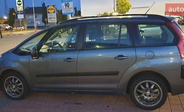 Серый Ситроен С4 Пикассо, объемом двигателя 1.56 л и пробегом 200 тыс. км за 5700 $, фото 10 на Automoto.ua