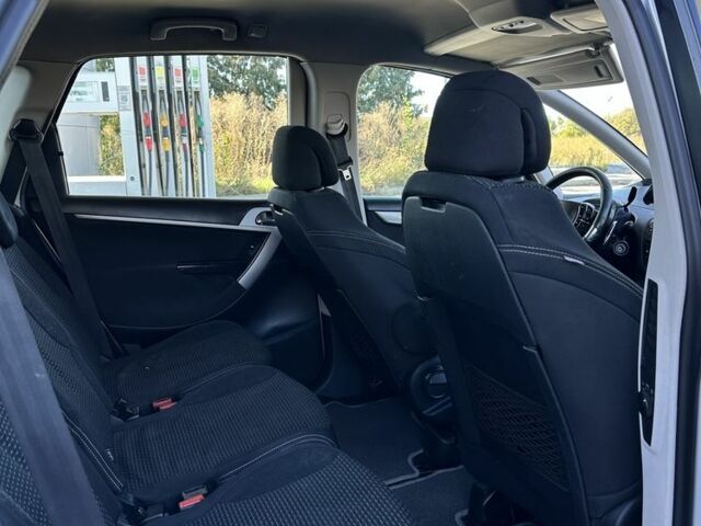 Серый Ситроен С4 Пикассо, объемом двигателя 1.6 л и пробегом 340 тыс. км за 2650 $, фото 6 на Automoto.ua