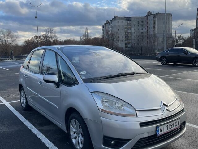 Серый Ситроен С4 Пикассо, объемом двигателя 1.6 л и пробегом 218 тыс. км за 4999 $, фото 2 на Automoto.ua