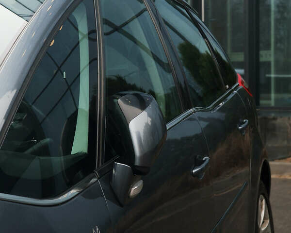 Серый Ситроен С4 Пикассо, объемом двигателя 1.56 л и пробегом 267 тыс. км за 5900 $, фото 7 на Automoto.ua