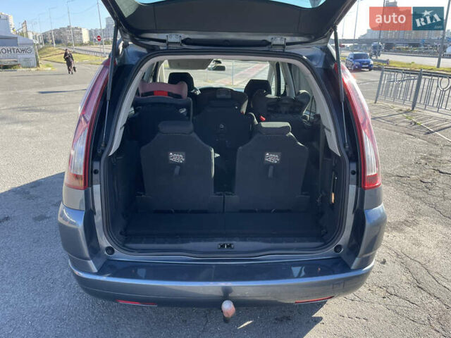 Серый Ситроен С4 Пикассо, объемом двигателя 1.56 л и пробегом 309 тыс. км за 5900 $, фото 15 на Automoto.ua