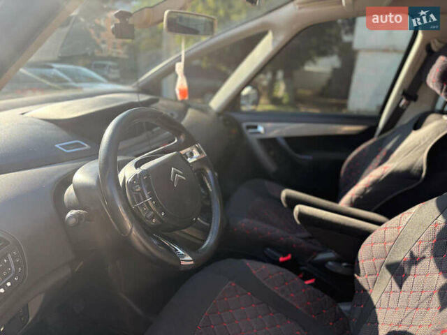 Сірий Сітроен С4 Пікассо, об'ємом двигуна 1.56 л та пробігом 242 тис. км за 5500 $, фото 9 на Automoto.ua