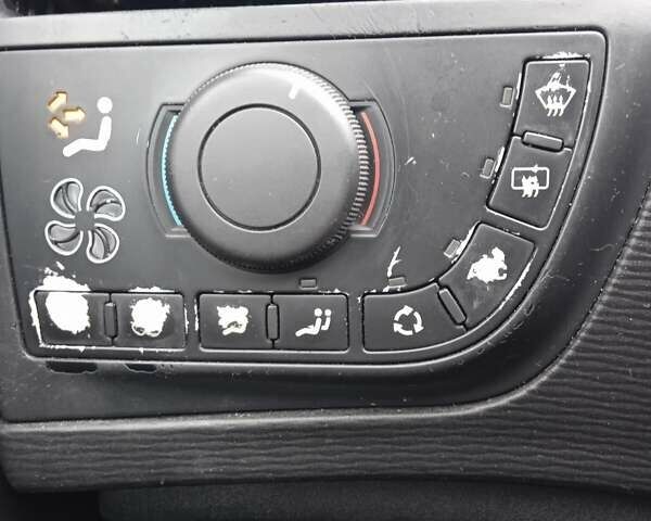 Серый Ситроен С4 Пикассо, объемом двигателя 1.75 л и пробегом 250 тыс. км за 5500 $, фото 5 на Automoto.ua