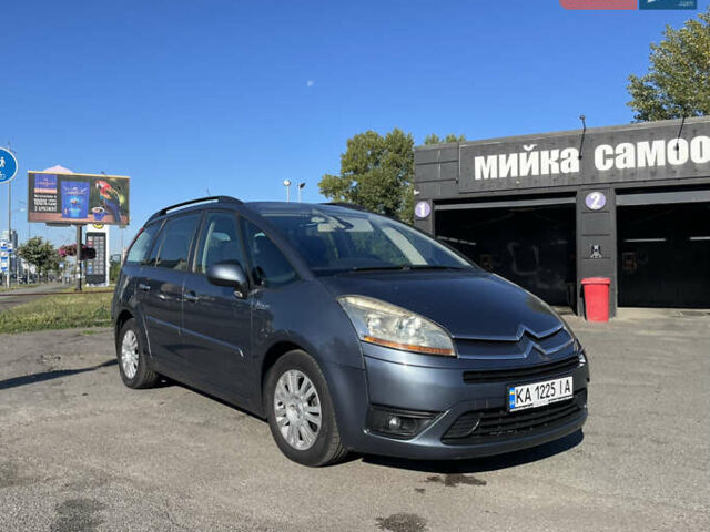 Серый Ситроен С4 Пикассо, объемом двигателя 1.56 л и пробегом 309 тыс. км за 5900 $, фото 2 на Automoto.ua