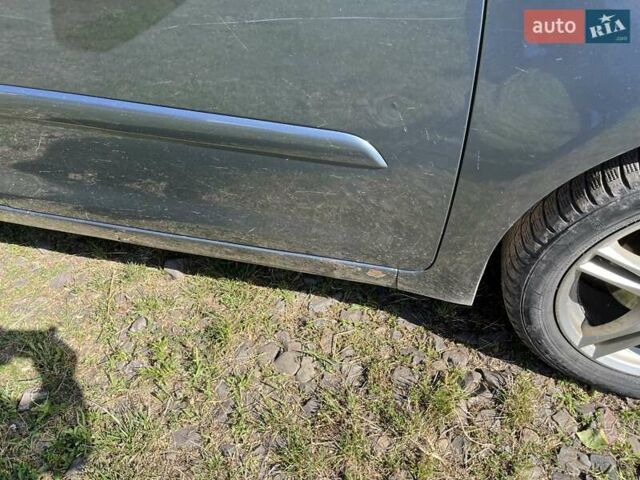 Серый Ситроен С4 Пикассо, объемом двигателя 1.56 л и пробегом 400 тыс. км за 4500 $, фото 4 на Automoto.ua