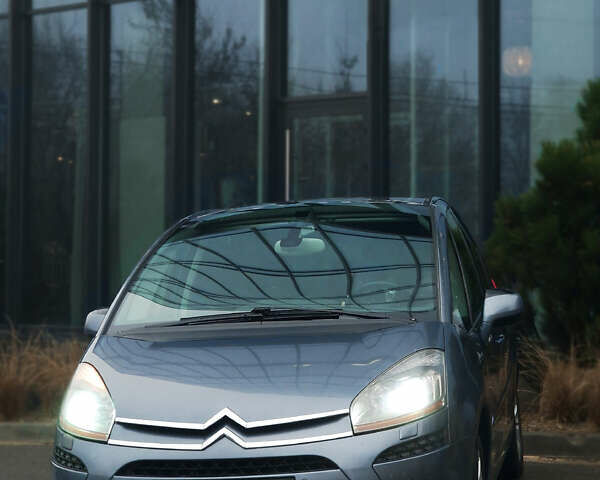 Серый Ситроен С4 Пикассо, объемом двигателя 1.56 л и пробегом 267 тыс. км за 5900 $, фото 3 на Automoto.ua