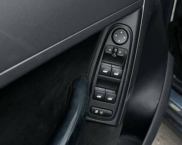 Серый Ситроен С4 Пикассо, объемом двигателя 1.56 л и пробегом 297 тыс. км за 4300 $, фото 7 на Automoto.ua