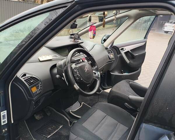 Серый Ситроен С4 Пикассо, объемом двигателя 2 л и пробегом 387 тыс. км за 6200 $, фото 2 на Automoto.ua