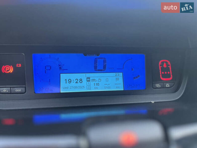 Серый Ситроен С4 Пикассо, объемом двигателя 1.6 л и пробегом 125 тыс. км за 5400 $, фото 35 на Automoto.ua